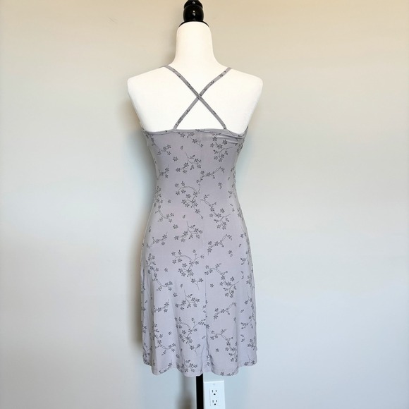 Y2K Babydoll Dress Small Stretch Gray V-Neck Spaghetti Strap Floral Fairy Goth - Picture 2 of 9